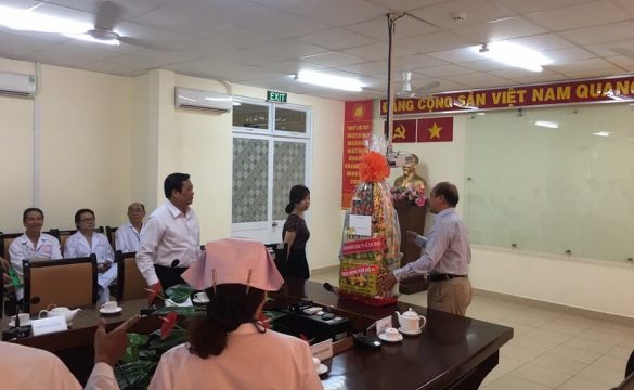 Uỷ ban Nhân dân thành phố thăm và chúc tết BV Phạm Ngọc Thạch