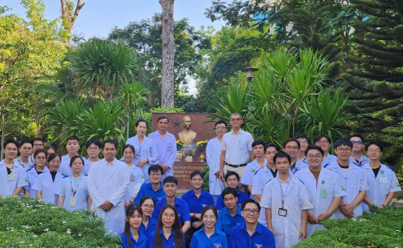 Bệnh viện Phạm Ngọc thạch dâng hương nhân kỷ niệm 115 năm ngày sinh Bác sĩ Phạm Ngọc Thạch